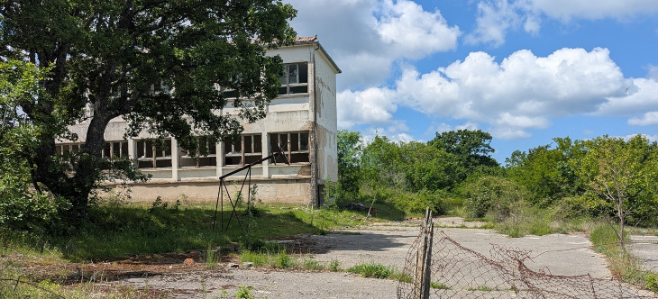Abandoned school Croatia
